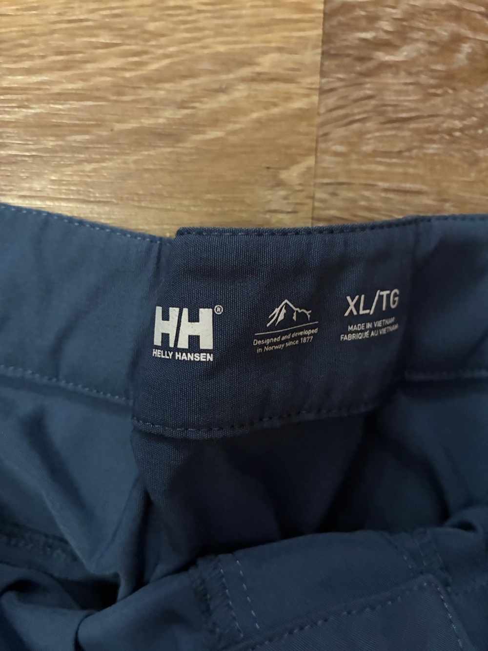 Helly Hansen Navy Quick Dry Shorts Size XL - Picture 4 of 8